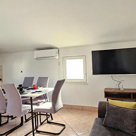 Apartman Makic *