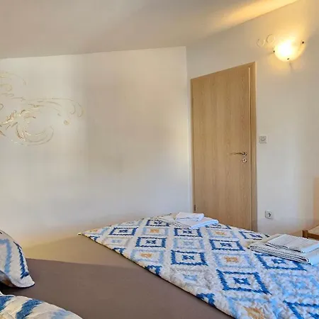 Apartament Makic *